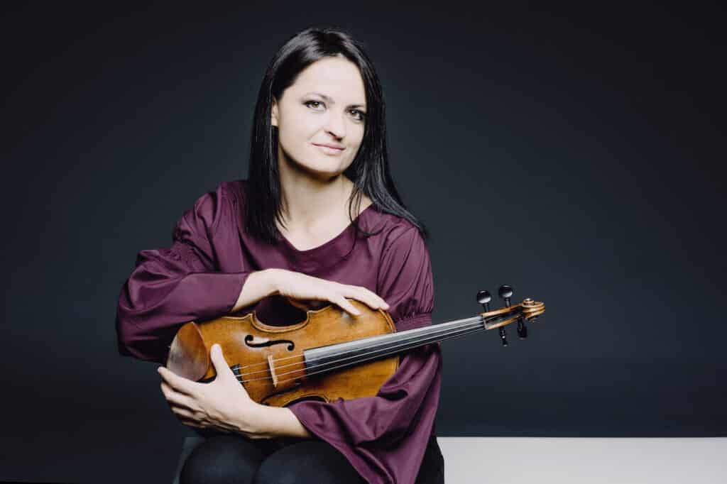 Lana Trotovsek: International Violinist