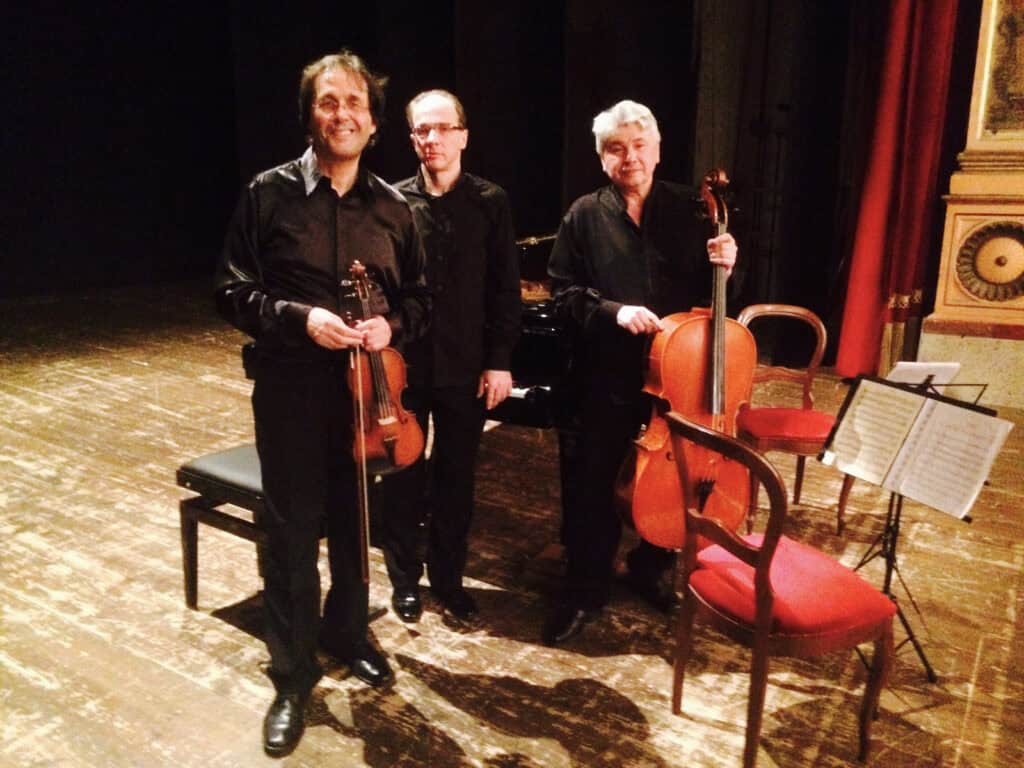 Live concert videos:Amael Trio